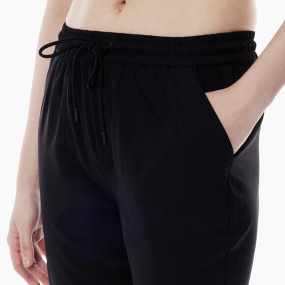 TNA Aritzia Speed Jogger Drawstring Black Joggers with Pockets Size Large - Picture 2 of 8